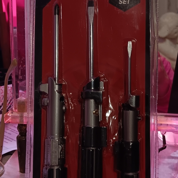 Ladies,Mens, Clothing,Shoes, Athletic and dressy, Home decor, Jewelry, Vintage 2 - Picture 12 of 17